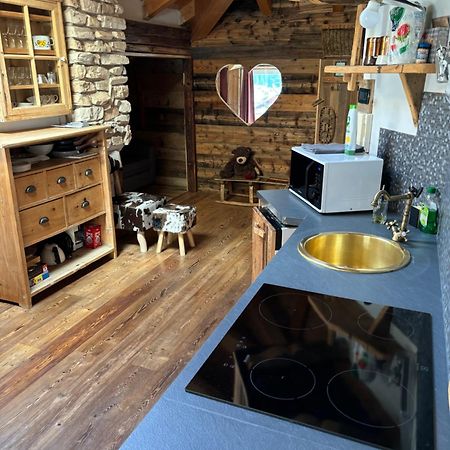 La Tana Dell'Orso Apartment Campitello di Fassa Exterior foto
