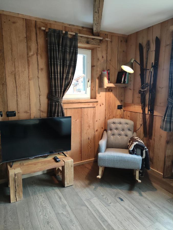 La Tana Dell'Orso Apartment Campitello di Fassa Exterior foto