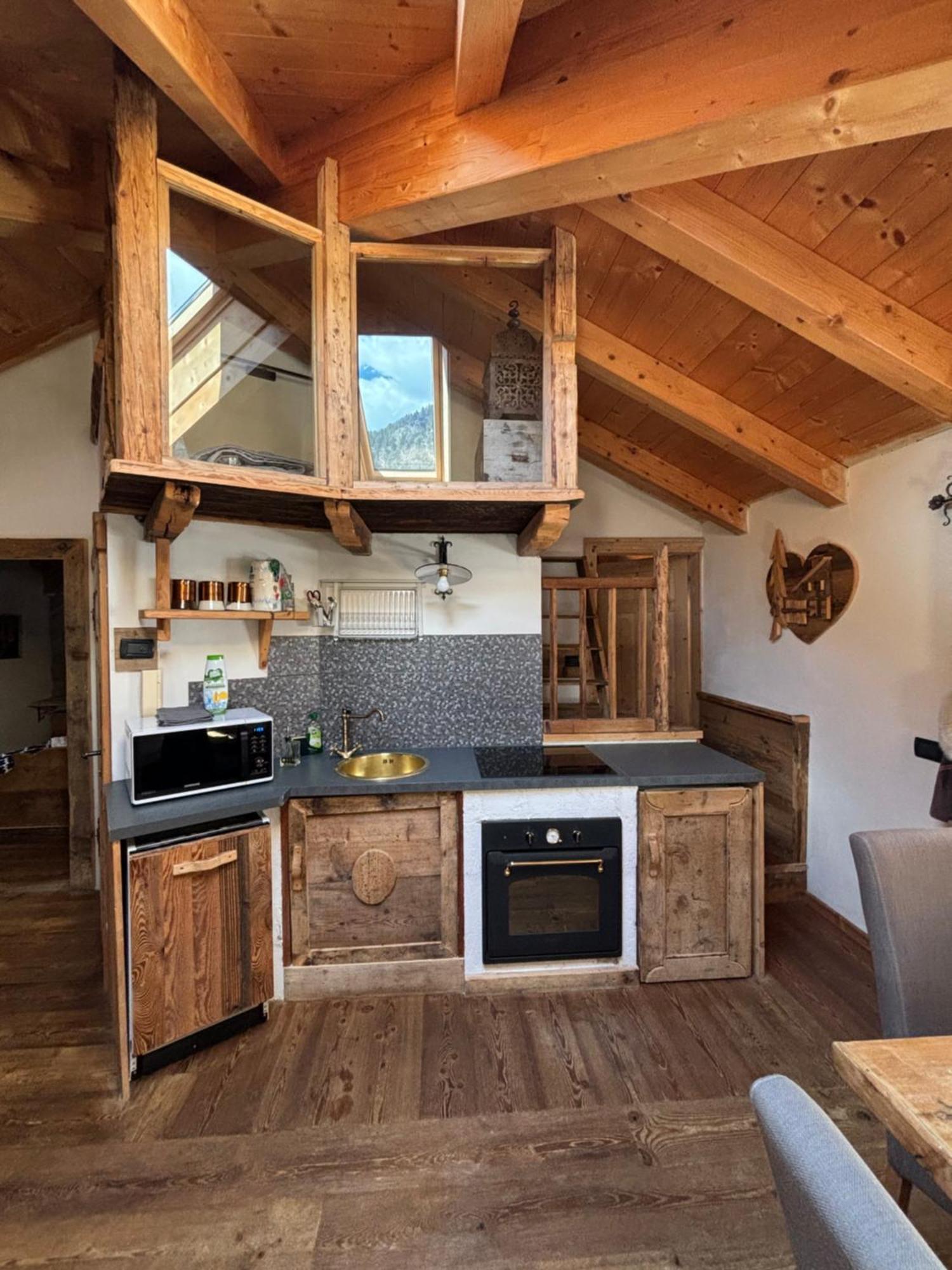 La Tana Dell'Orso Apartment Campitello di Fassa Exterior foto